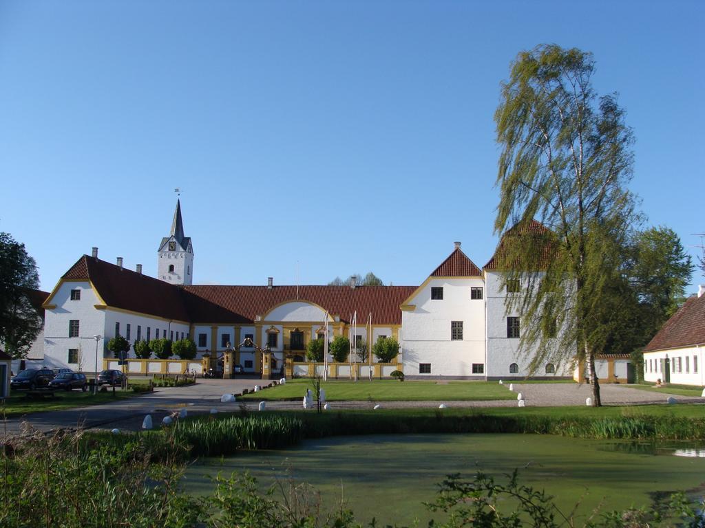 Dronninglund Slot Hotel Exterior photo